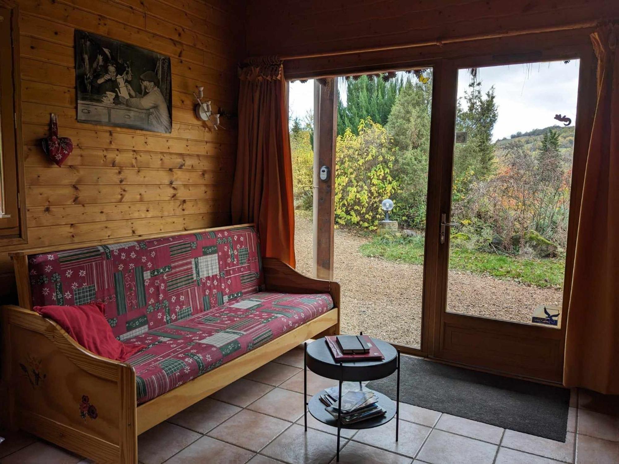 Les Chalets De La Vigne Grande Saint-Floret Exterior photo